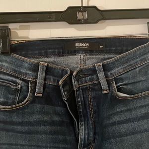 Hudson jeans skinny with trim in perfect condition
